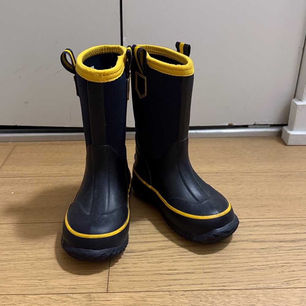 Land’s End Toddler Navy and Yellow Rain Boots